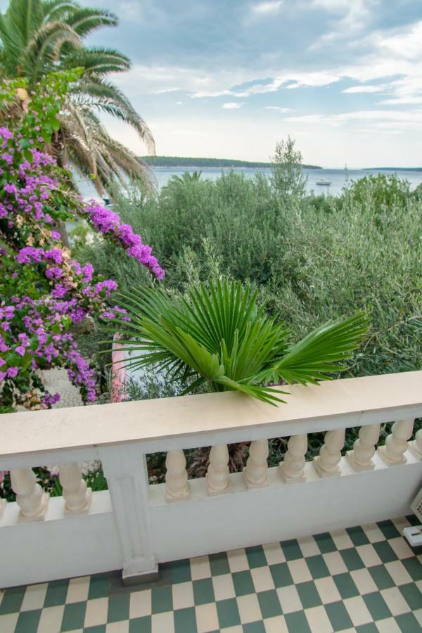 Apartments Picolo Paradiso Miljenko Debelic Barbat na Rabu Exteriér fotografie